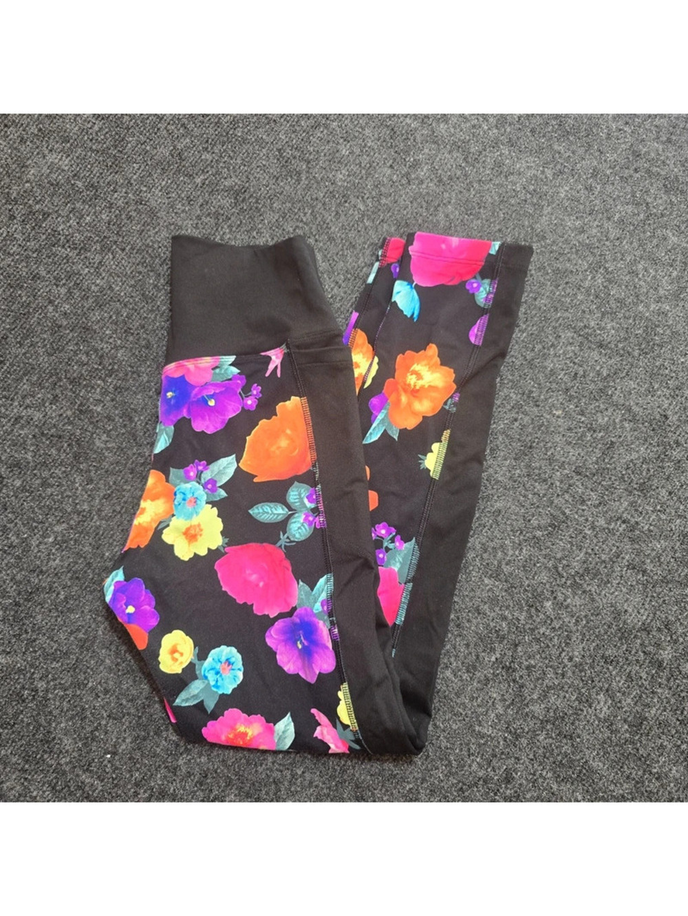 Victoria’s Secret PINK Ultimate Leggings Women’s Small Black Floral Print Tight